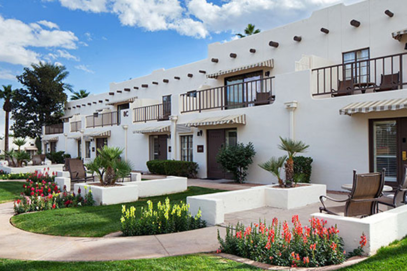 Historic Hotel Near Litchfield Park, AZ – The Wigwam